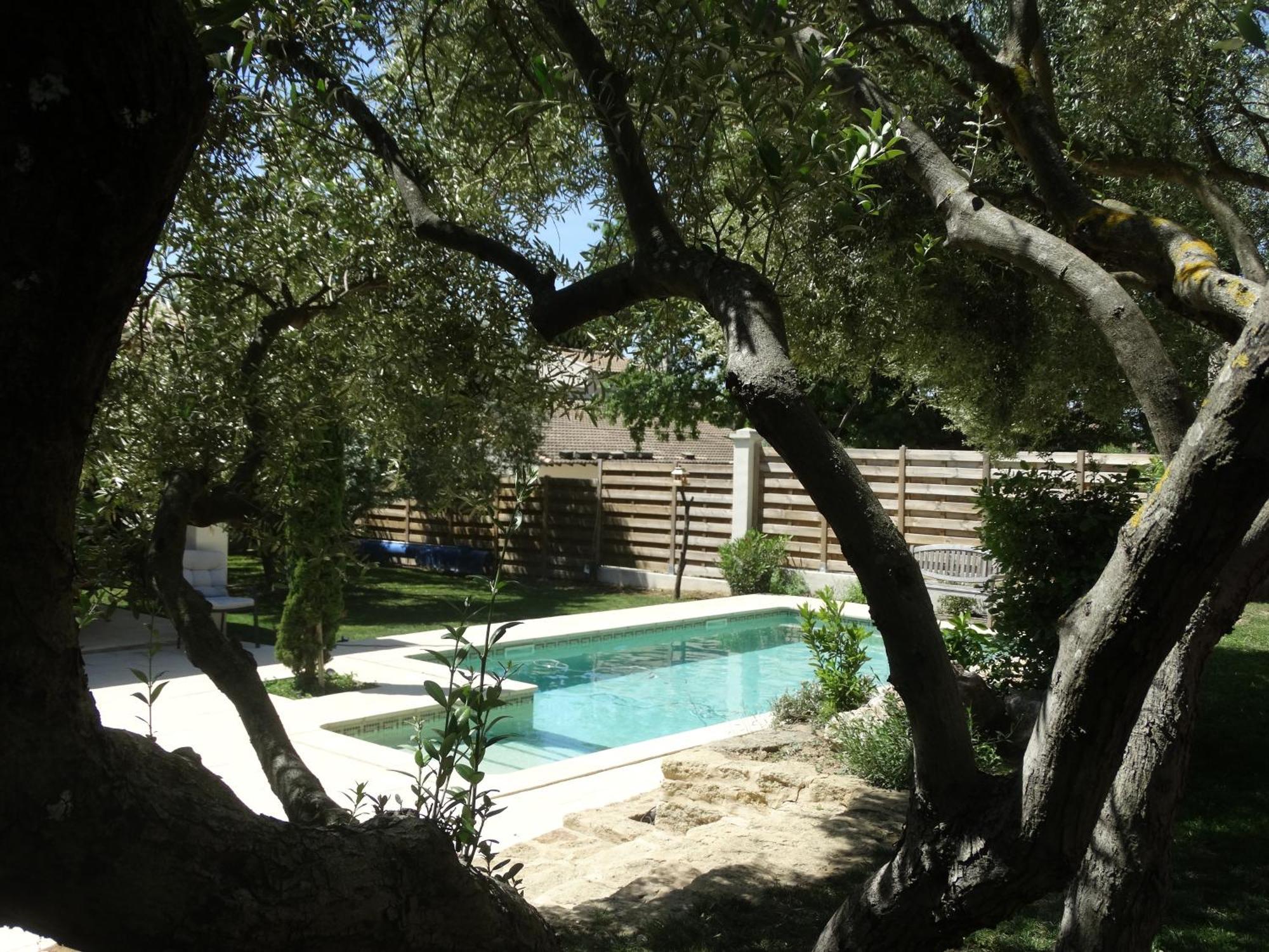Gîtes en B&B Le Clos de la Cerise Châteauneuf-du-Pape Exterior foto