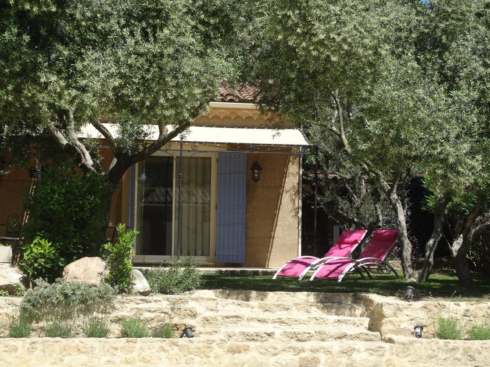 Gîtes en B&B Le Clos de la Cerise Châteauneuf-du-Pape Exterior foto